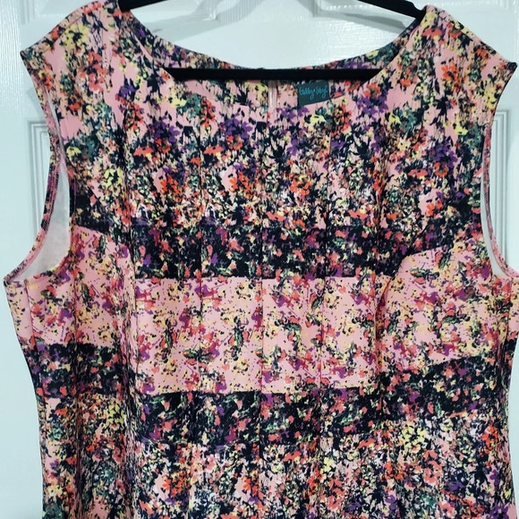 Gabby Skye Pink Floral Sleeveless Scuba Dress in Size 22W (WIDE) - Picture 3 of 12